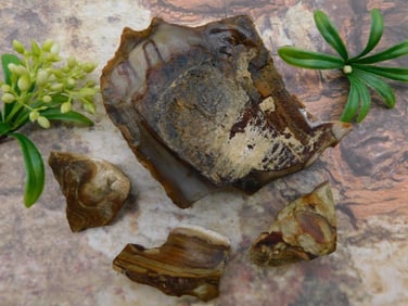 MIXED LOT ROCK STONE LAPIDARY SPECIMEN