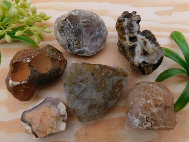 MIXED LOT ROCK STONE LAPIDARY SPECIMEN