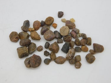 CORUNDUM ROCK STONE LAPIDARY SPECIMEN