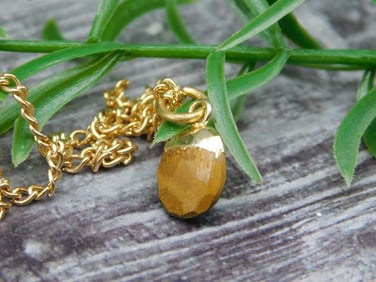 TIGERS EYE PENDANT NECKLACE ROCK STONE LAPIDARY SPECIMEN