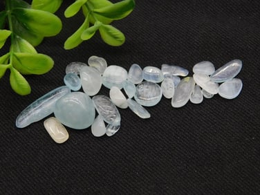 AQUAMARINE ROCK STONE LAPIDARY SPECIMEN