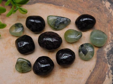 MIXED LOT ROCK STONE LAPIDARY SPECIMEN