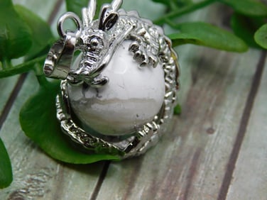 GENUINE STONE DRAGON PENDANT ROCK STONE LAPIDARY SPECIMEN