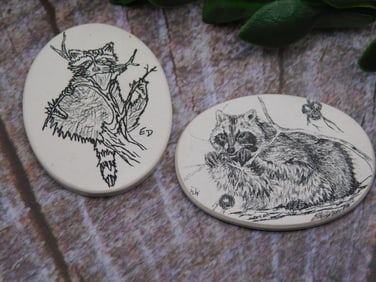 SCRIMSHAW CABOCHONS ROCK STONE LAPIDARY SPECIMEN