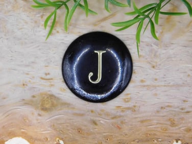J CABOCHON ROCK STONE LAPIDARY SPECIMEN