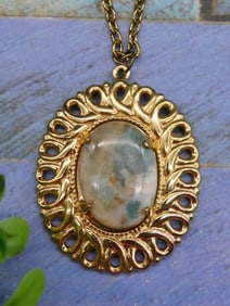 GENUINE STONE PENDANT ON CHAIN NECKLACE ROCK STONE LAPIDARY SPECIMEN