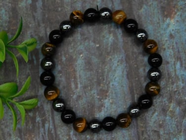 Tiger?s Eye and Black Bead Bracelet