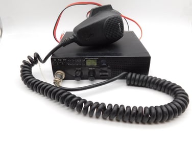 COBRA 18 CB RADIO VINTAGE ANTIQUE