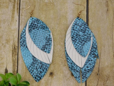 SNAKE SKIN PRINT TEARDROP EARRINGS