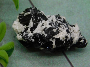 TOURMALINE ROCK STONE LAPIDARY SPECIMEN