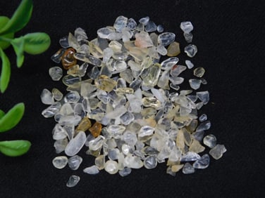 GOLDEN HEALER QUARTZ CHIPS ROCK STONE LAPIDARY SPECIMEN