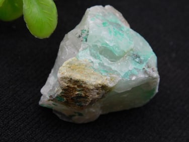 Dioptase Mineral Specimen from South Africa ROCK STONE LAPIDARY SPECIMEN
