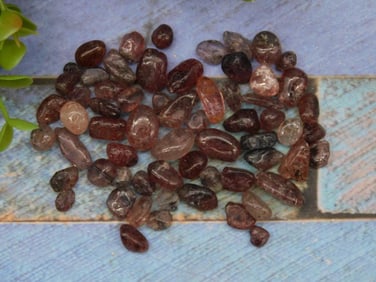 20-Gram Lot of Strawberry Color GEMSTONES ROCK STONE LAPIDARY SPECIMEN