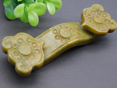 CARVED JADE ROCK STONE LAPIDARY SPECIMEN