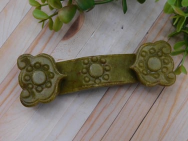 Carved Jade With Floral Motif ROCK STONE LAPIDARY SPECIMEN