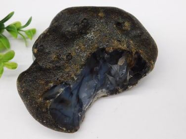 Black Skin Agate ROCK STONE LAPIDARY SPECIMEN