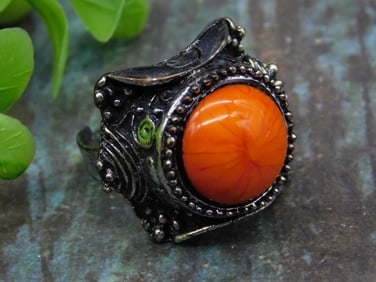 Vintage Silver-Tone Adjustable Ring with Orange Cabochon