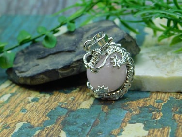 ROSE QUARTZ DRAGON PENDANT ROCK STONE LAPIDARY SPECIMEN