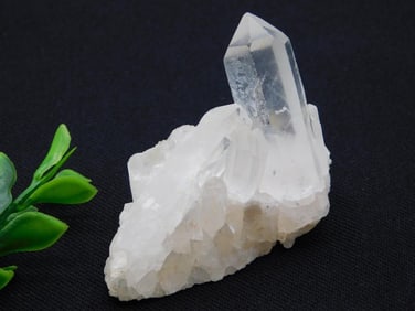 QUARTZ ROCK STONE LAPIDARY SPECIMEN