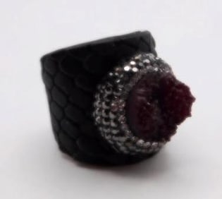 DRUZY QUARTZ RING ROCK STONE LAPIDARY SPECIMEN