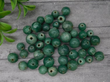 Lot of Green Stone Beads for Jewelry Making ROCK STONE LAPIDARY SPECIMEN