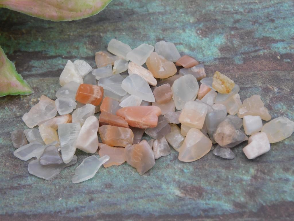 0.12 lb Assorted Natural Moonstone Chips ROCK STONE LAPIDARY SPECIMEN: 0.12 lb Assorted Natural Moonstone Chips ROCK STONE LAPIDARY SPECIMEN