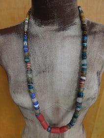 AFRICAN TRADE BEADS ROCK STONE LAPIDARY SPECIMEN