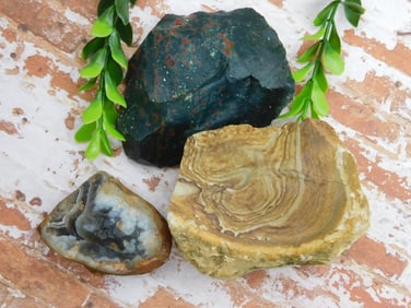 MIXED LOT ROCK STONE LAPIDARY SPECIMEN