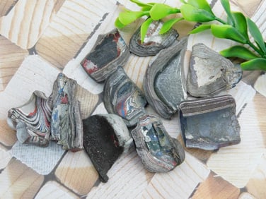 FORDITE MOTOR CITY AGATE ROCK STONE LAPIDARY SPECIMEN