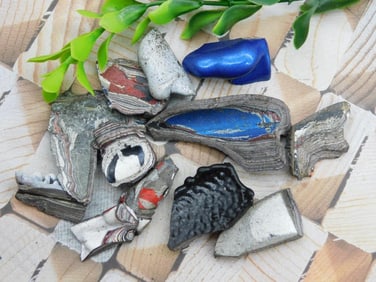 FORDITE MOTOR CITY AGATE ROCK STONE LAPIDARY SPECIMEN