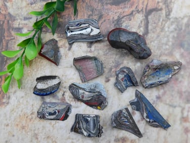 FORDITE MOTOR CITY AGATE ROCK STONE LAPIDARY SPECIMEN