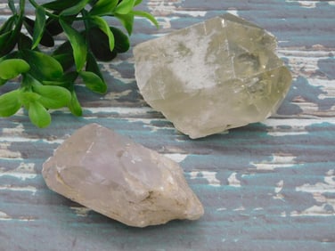 QUARTZ ROCK STONE LAPIDARY SPECIMEN