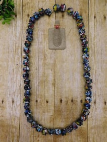 BLACK CANDY BLASS BEADS NECKLACE ROCK STONE LAPIDARY SPECIMEN