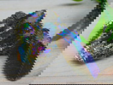 TITANIUM AMETHYST ROCK STONE LAPIDARY SPECIMEN