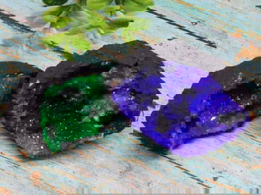 BLUE AND GREEN GEODES ROCK STONE LAPIDARY SPECIMEN