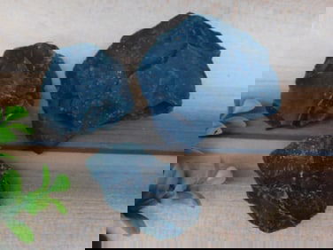 BLOODSTONE ROCK STONE LAPIDARY SPECIMEN