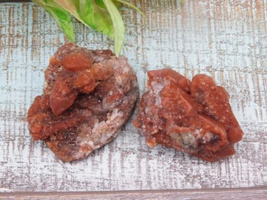 RED QUARTZ ROCK STONE LAPIDARY SPECIMEN