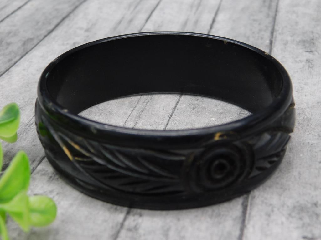 Black Carved Bangle Bracelet with Floral Design: Black Carved Bangle Bracelet with Floral Design