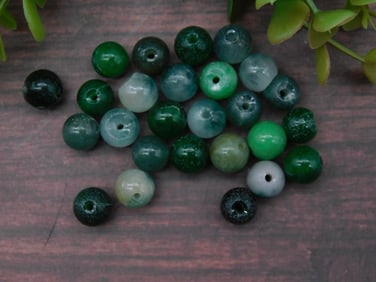 Green and Dark Stone Beads ROCK STONE LAPIDARY SPECIMEN