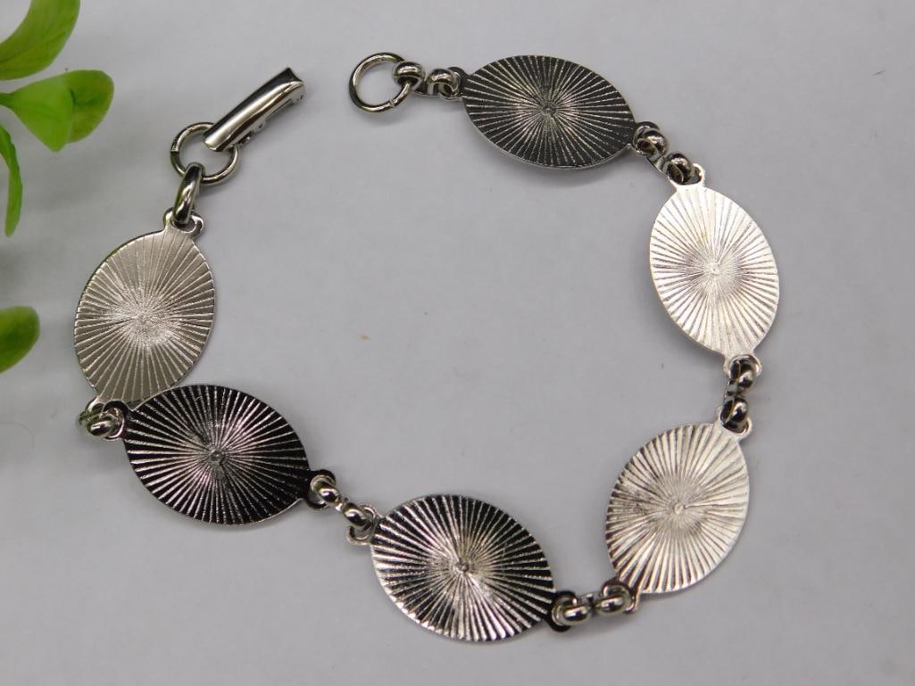 Silver-Tone Link Bracelet: Silver-Tone Link Bracelet