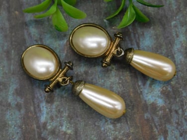 Vintage Faux Pearl Drop Clip-On Earrings
