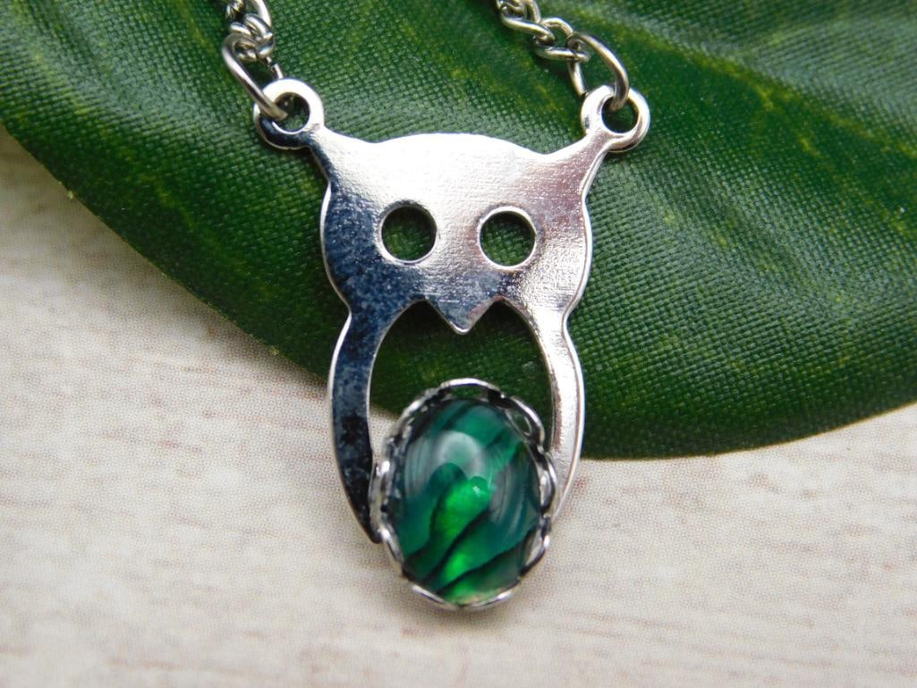 ABALONE OWL PENDANT NECKLACE ROCK STONE LAPIDARY SPECIMEN: ABALONE OWL PENDANT NECKLACE ROCK STONE LAPIDARY SPECIMEN