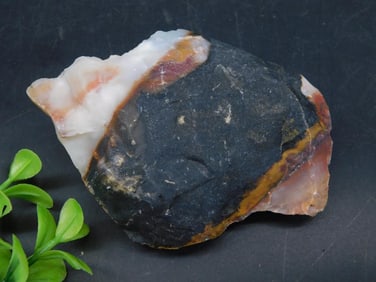 BLOODSTONE ROCK STONE LAPIDARY SPECIMEN