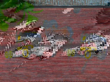 ENAMEL PINS VINTAGE ANTIQUE