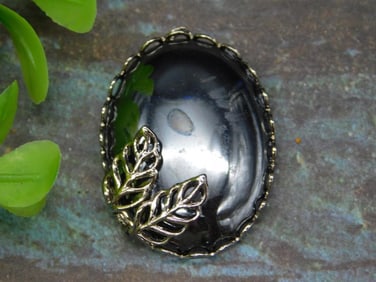 HEMATITE PENDANT ROCK STONE LAPIDARY SPECIMEN