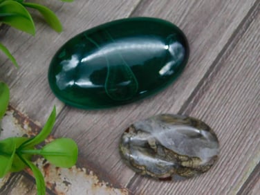 CABOCHONS ROCK STONE LAPIDARY SPECIMEN