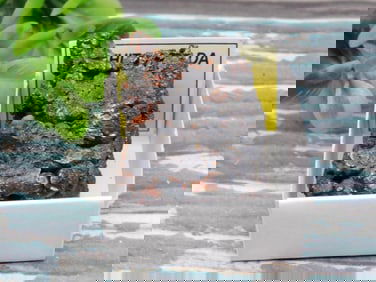 GOETHITA IRISADA ROCK STONE LAPIDARY SPECIMEN