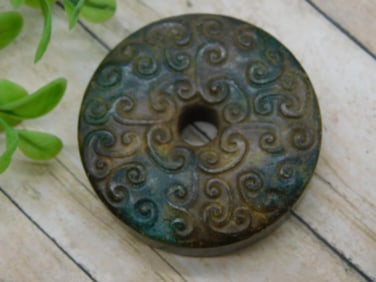 CARVED JADE ROCK STONE LAPIDARY SPECIMEN