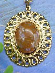 GENUINE STONE PENDANT ON CHAIN NECKLACE ROCK STONE LAPIDARY SPECIMEN