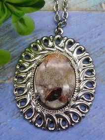 GENUINE STONE PENDANT ON CHAIN NECKLACE ROCK STONE LAPIDARY SPECIMEN